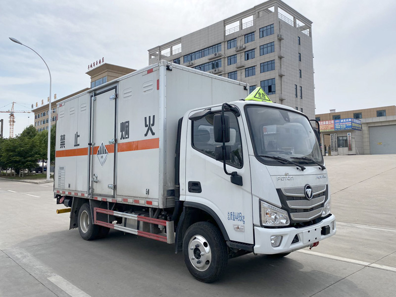 雜項危險物品廂式運輸車，運輸車，運輸車廠家，楚勝集團